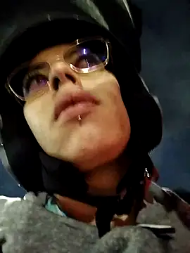 Pamelamiler   online show from March 20, 2026, 10:31 am