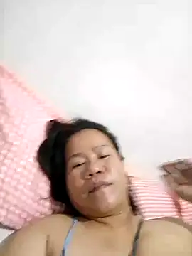 Snapshot of AsianbouncieGIRL chatting on May 4, 2026, 11:56 pm AsianbouncieGIRL online show from May 4, 2026, 11:56 pm