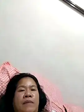Snapshot of AsianbouncieGIRL chatting on May 15, 2026, 11:23 pm AsianbouncieGIRL online show from May 15, 2026, 11:23 pm