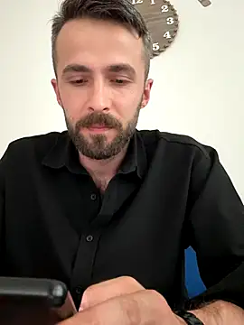 Snapshot of S-kt-et chatting on September 29, 2025, 2:00 pm S-kt-et online show from September 29, 2025, 2:00 pm