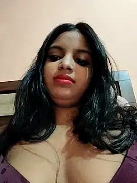 Snapshot of Maahhii_2 chatting on May 12, 2026, 8:06 pm Maahhii 2 online show from May 12, 2026, 8:06 pm