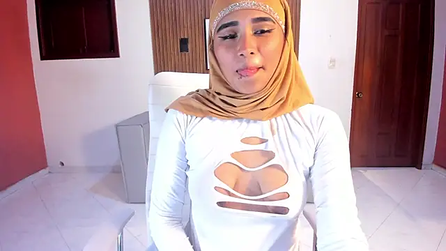 Snapshot of kayla_hasab chatting on October 9, 2025, 2:09 am kayla hasab online show from October 9, 2025, 2:09 am