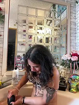 Snapshot of TranSexualJade95 chatting on May 23, 2026, 10:03 pm TranSexualJade95 online show from May 23, 2026, 10:03 pm