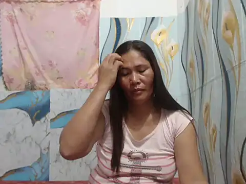 Snapshot of Juicy_69xx chatting on March 29, 2026, 7:58 pm Juicy 69xx online show from March 29, 2026, 7:58 pm