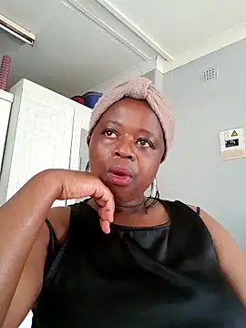 Snapshot of cairococo chatting on September 13, 2025, 11:32 am cairococo online show from September 13, 2025, 11:32 am