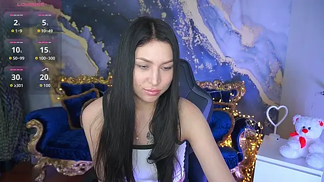 Snapshot of EliseVelour chatting on April 7, 2026, 12:05 pm EliseVelour online show from April 7, 2026, 12:05 pm