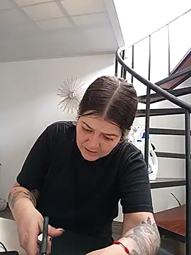 Fernandar2025 online show from March 23, 2026, 5:39 pm