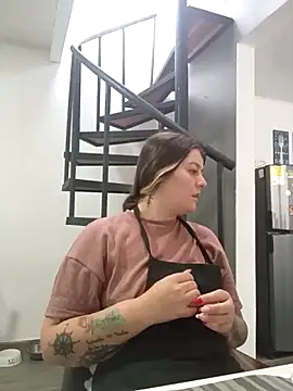 Fernandar2025 online show from April 16, 2026, 9:39 pm