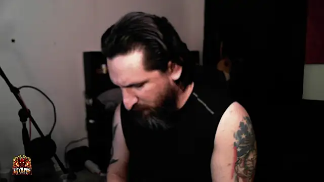 Snapshot of DevilPup75_ chatting on April 20, 2026, 2:31 pm DevilPup75 online show from April 20, 2026, 2:31 pm