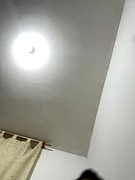 Valen1800 online show from December 17, 2025, 12:38 am