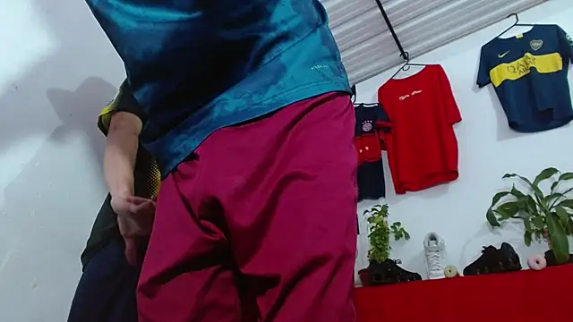 skinny23cm online show from March 17, 2026, 1:47 pm