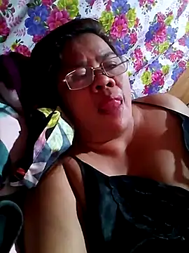 Huge mama69 online show from September 21, 2025, 7:59 pm