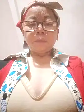 VangLe73 online show from September 29, 2025, 6:13 pm