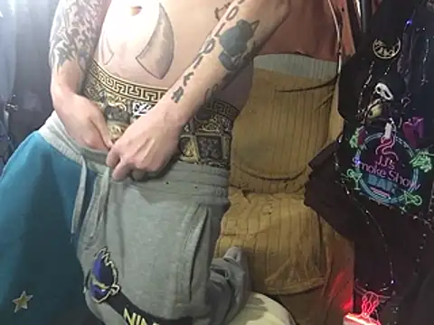 Snapshot of imglorious1010 chatting on February 26, 2026, 4:22 am imglorious1010 online show from February 26, 2026, 4:22 am