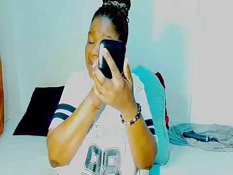 Love-Racheal75 online show from February 24, 2026, 4:27 pm