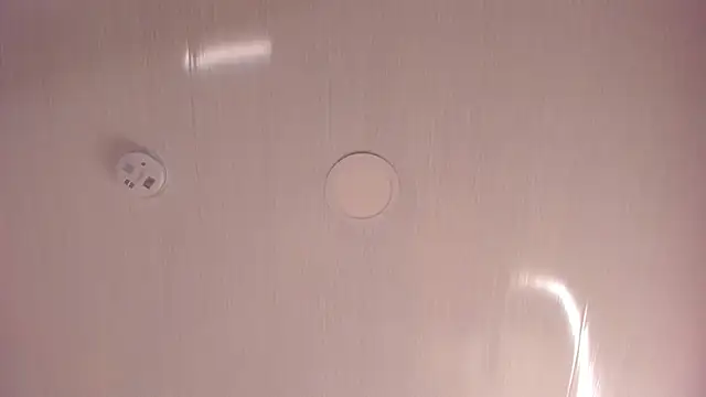 mia kisses2 online show from April 2, 2026, 3:48 am