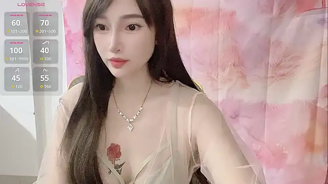 Snapshot of Crush-7ii chatting on October 3, 2025, 1:19 pm Crush-7ii online show from October 3, 2025, 1:19 pm