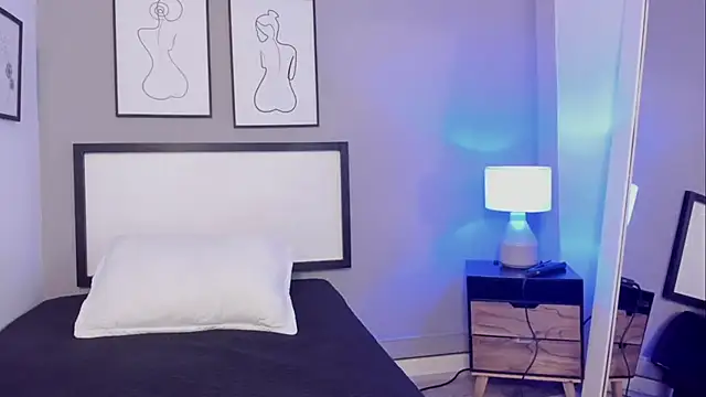 MartinaRizzi online show from September 11, 2025, 3:39 am