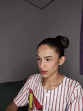 Twink fem-boy online show from June 29, 2026, 3:13 am