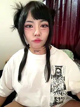 Snapshot of Kitty_yukimura chatting on October 16, 2025, 10:11 pm Kitty yukimura online show from October 16, 2025, 10:11 pm