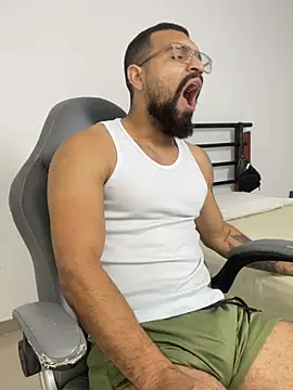 vincentjaxon online show from March 12, 2026, 12:22 pm