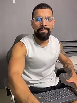 vincentjaxon online show from March 30, 2026, 5:47 pm