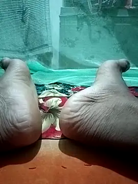 Snapshot of monubigcoock chatting on October 21, 2025, 6:19 pm monubigcoock online show from October 21, 2025, 6:19 pm