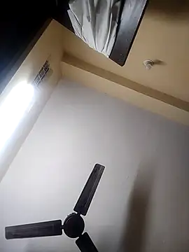 Snapshot of Devi-with-Ram chatting on October 8, 2025, 9:18 am Devi-with-Ram online show from October 8, 2025, 9:18 am