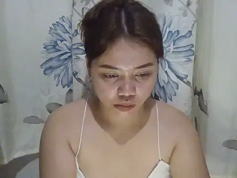 Snapshot of tinka_bella chatting on June 30, 2026, 2:40 pm tinka bella online show from June 30, 2026, 2:40 pm