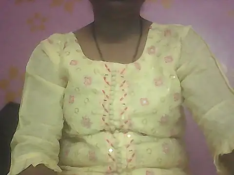 Snapshot of Lovely_bhabhi143 chatting on October 7, 2025, 5:26 am Lovely bhabhi143 online show from October 7, 2025, 5:26 am