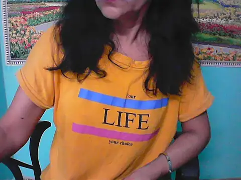 Snapshot of Lovely_bhabhi143 chatting on March 14, 2026, 6:08 am Lovely bhabhi143 online show from March 14, 2026, 6:08 am