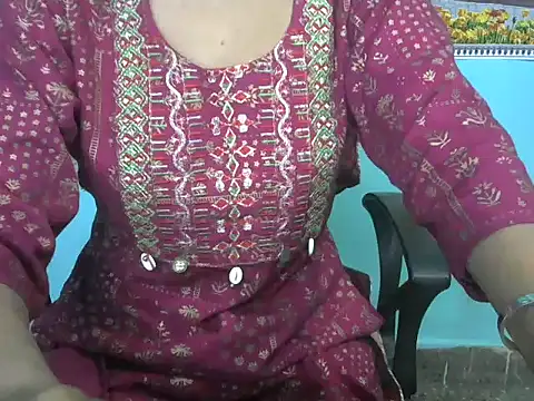 Snapshot of Lovely_bhabhi143 chatting on April 10, 2026, 5:56 am Lovely bhabhi143 online show from April 10, 2026, 5:56 am