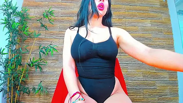 Snapshot of Cupcake_Izzy chatting on March 3, 2026, 5:35 am Cupcake Izzy online show from March 3, 2026, 5:35 am