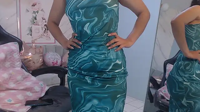 Snapshot of victoria_hernandez_t_ chatting on March 21, 2026, 1:05 pm victoria hernandez t online show from March 21, 2026, 1:05 pm