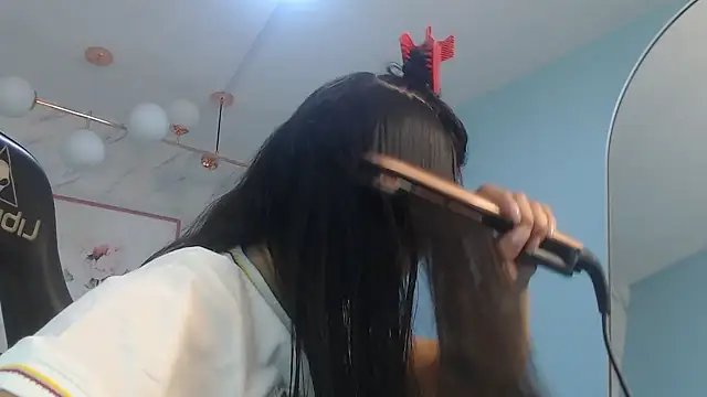 Snapshot of victoria_hernandez_t_ chatting on March 26, 2026, 1:06 pm victoria hernandez t online show from March 26, 2026, 1:06 pm