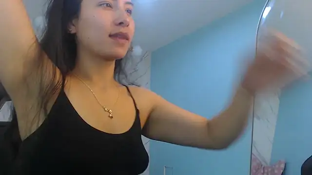 Snapshot of victoria_hernandez_t_ chatting on April 13, 2026, 1:05 pm victoria hernandez t online show from April 13, 2026, 1:05 pm