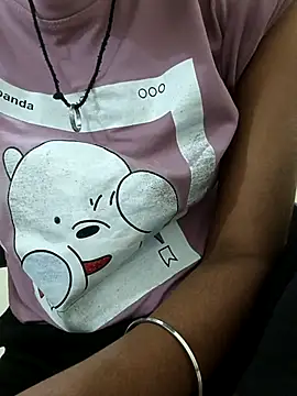 Alia-00 online show from November 2, 2025, 4:15 am