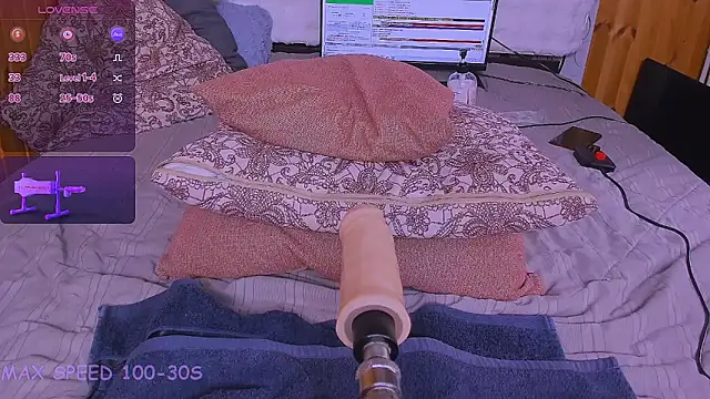 Snapshot of M_I_L_F_A chatting on May 19, 2026, 8:09 am M I L F A online show from May 19, 2026, 8:09 am