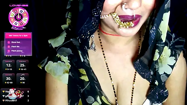 Snapshot of QUEEN_SAKHI- chatting on July 8, 2026, 7:07 pm QUEEN SAKHI- online show from July 8, 2026, 7:07 pm