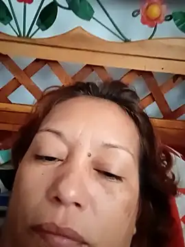 Snapshot of marinita13 chatting on April 18, 2026, 1:26 pm marinita13 online show from April 18, 2026, 1:26 pm