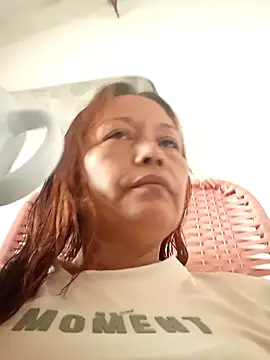 Snapshot of marinita13 chatting on April 21, 2026, 2:01 pm marinita13 online show from April 21, 2026, 2:01 pm