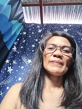 Snapshot of ImYourWoman_55 chatting on August 9, 2026, 6:29 am ImYourWoman 55 online show from August 9, 2026, 6:29 am