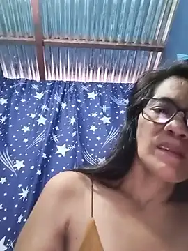 Snapshot of ImYourWoman_55 chatting on August 9, 2026, 9:42 pm ImYourWoman 55 online show from August 9, 2026, 9:42 pm