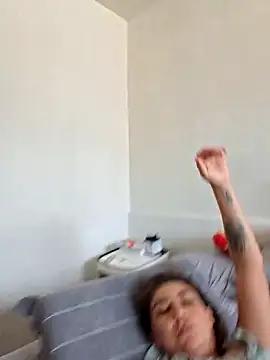 KatyPerra2 online show from April 10, 2026, 4:23 pm