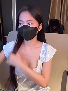 Snapshot of _Meimeibaby_ chatting on April 6, 2026, 10:16 am Meimeibaby online show from April 6, 2026, 10:16 am