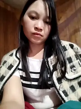 Tiyir597 online show from December 17, 2025, 3:29 pm