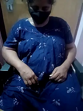 Jessi 25 online show from June 24, 2026, 8:41 pm