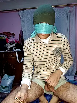 Snapshot of Rwkya chatting on February 11, 2026, 11:21 pm Rwkya online show from February 11, 2026, 11:21 pm