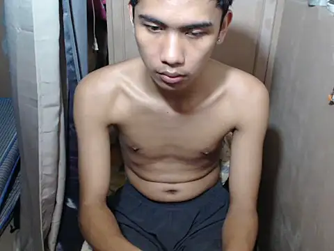 Demure Asian143 online show from June 18, 2026, 9:14 am