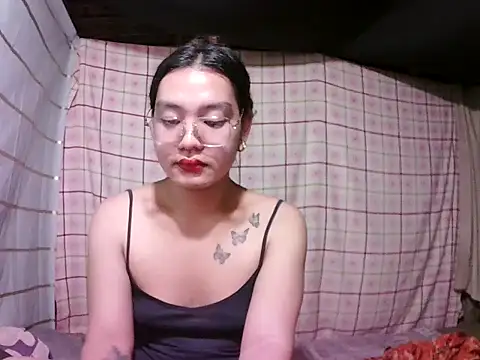 asian janella online show from February 19, 2026, 7:10 pm